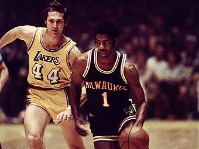 许多志愿者 许多志愿者