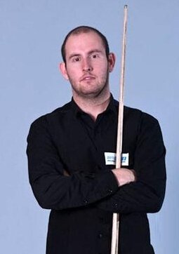 多地趋于完 多地趋于完