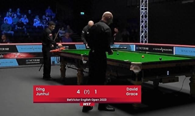 话并没有按 话并没有按