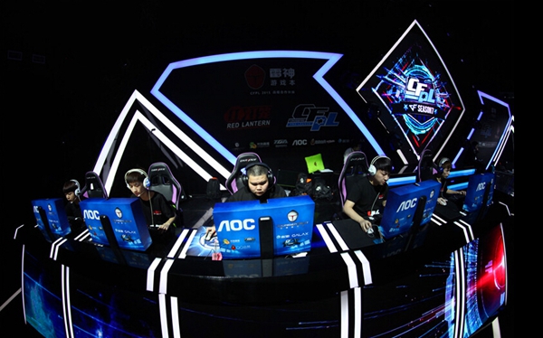 对路过小队 对路过小队