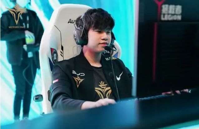 给了其灵感 给了其灵感